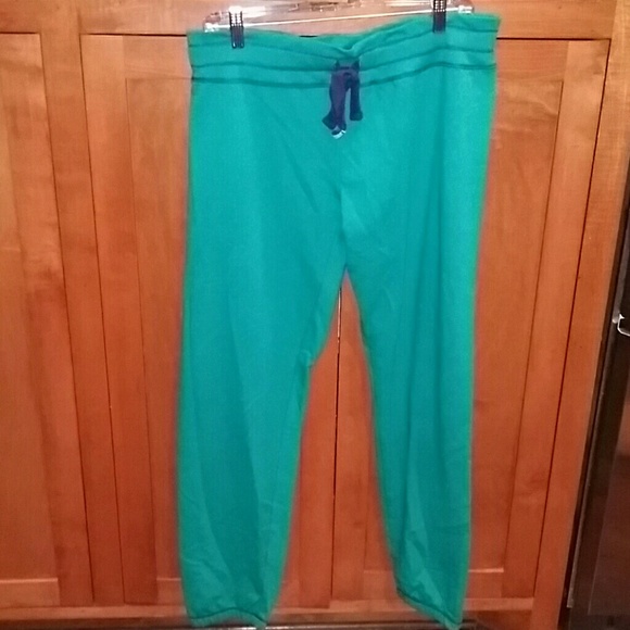 Honeydew Intimates Pants - New Honeydew Green French Terry Joggers Large Honeydew Intimates Pants - New Honeydew Green French Terry Joggers Large